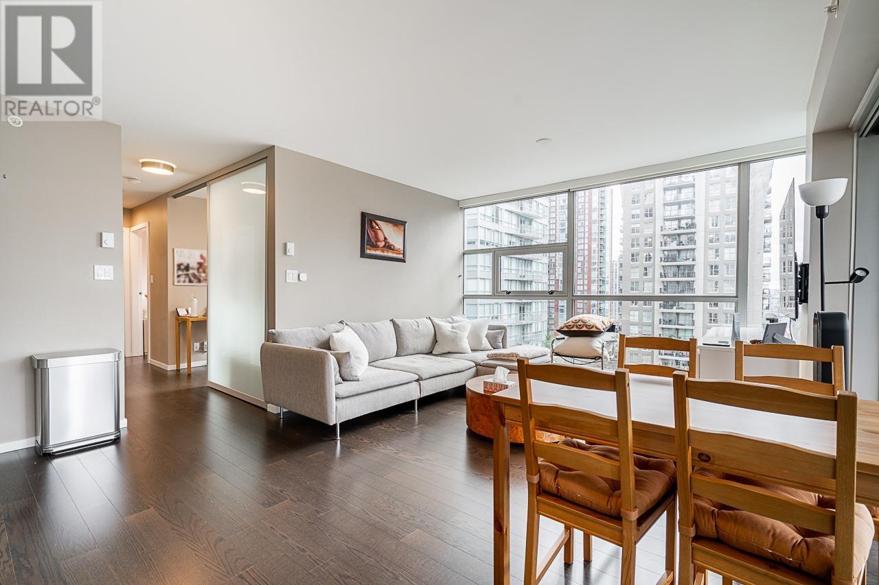 Listing Picture 3 of 31 : 1003 999 SEYMOUR STREET, Vancouver / 溫哥華 - 魯藝地產 Yvonne Lu Group - MLS Medallion Club Member