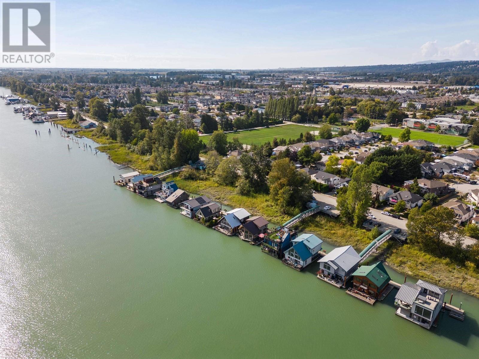 4 800 South Dyke Road, New Westminster, British Columbia  V3M 4Z8 - Photo 3 - R2954024