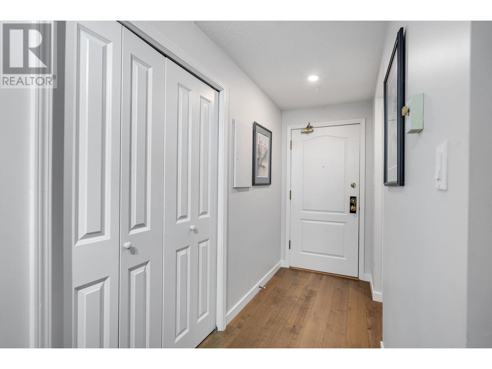 206 1208 Bidwell Street, Vancouver, British Columbia  V6G 2K9 - Photo 4 - R2953839