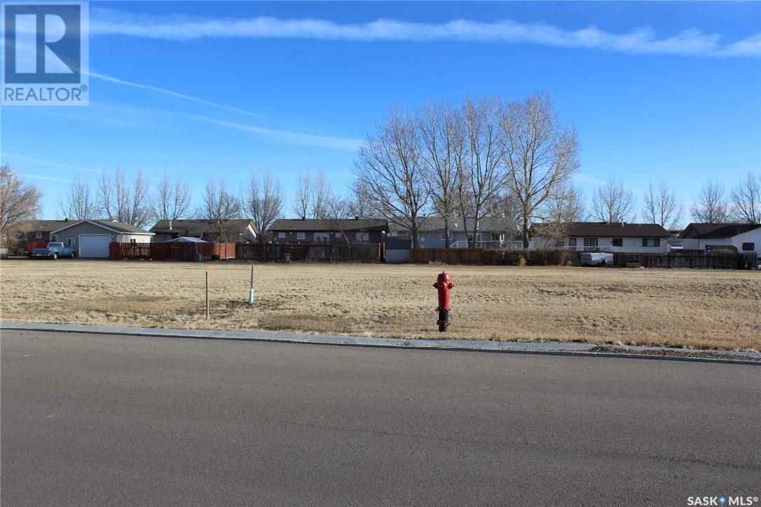 Property at 740 Kelly DRIVE image 1