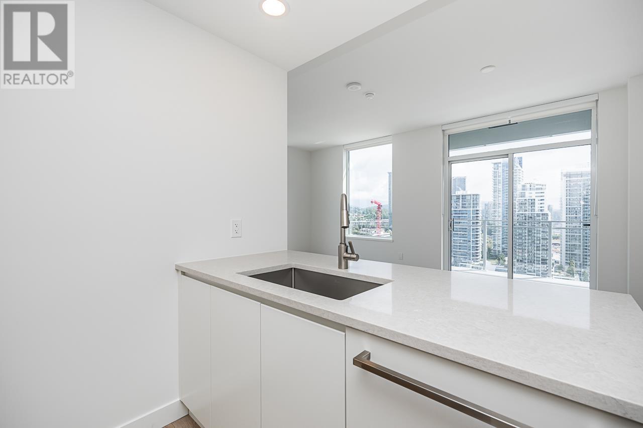 Listing Picture 7 of 40 : 1802 4433 ALASKA STREET, Burnaby / 本拿比 - 魯藝地產 Yvonne Lu Group - MLS Medallion Club Member