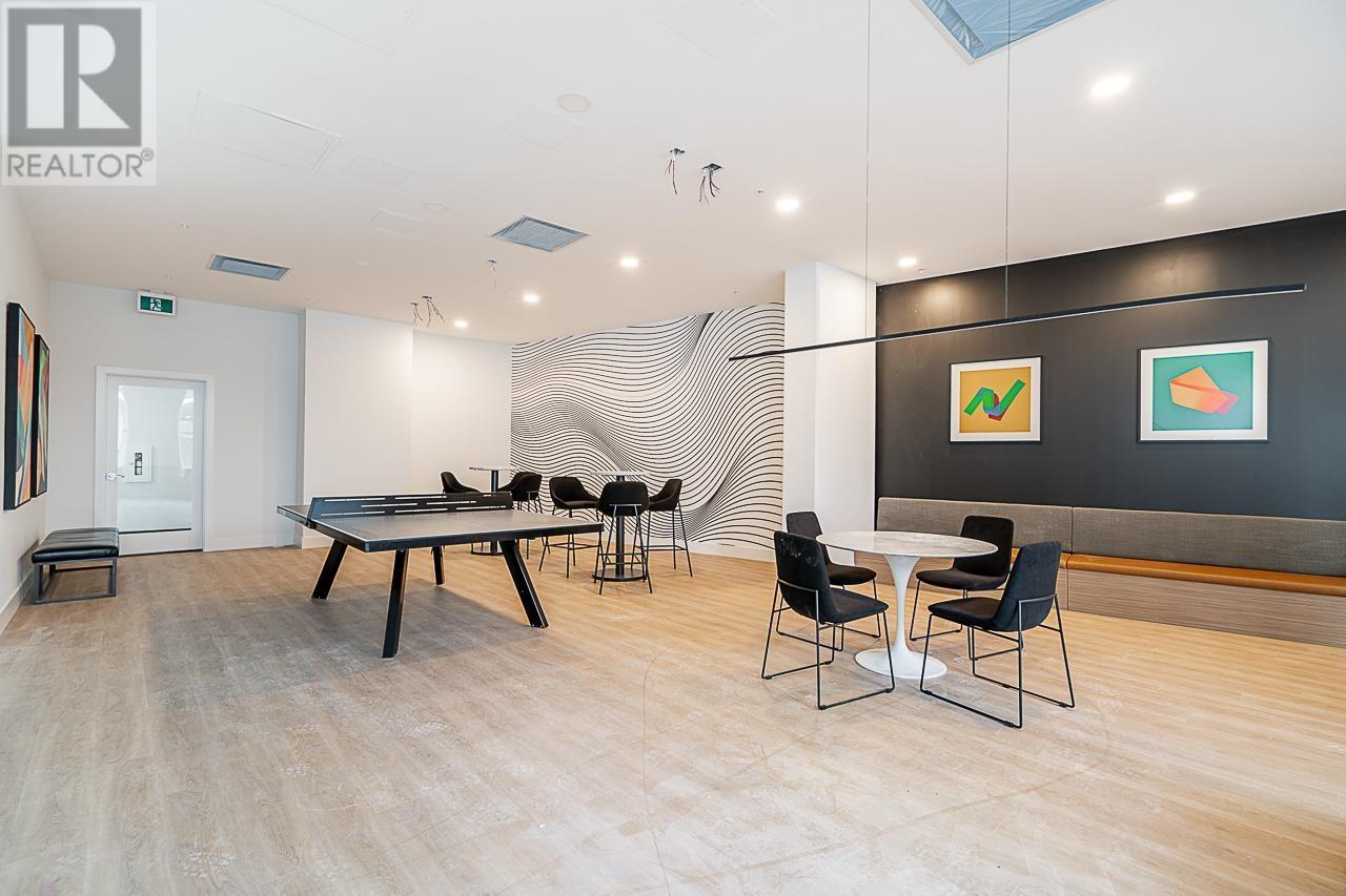 Listing Picture 9 of 38 : 1702 4433 ALASKA STREET, Burnaby / 本拿比 - 魯藝地產 Yvonne Lu Group - MLS Medallion Club Member