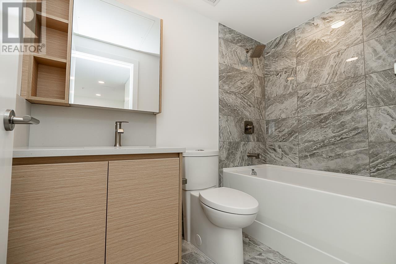 Listing Picture 24 of 38 : 1702 4433 ALASKA STREET, Burnaby / 本拿比 - 魯藝地產 Yvonne Lu Group - MLS Medallion Club Member