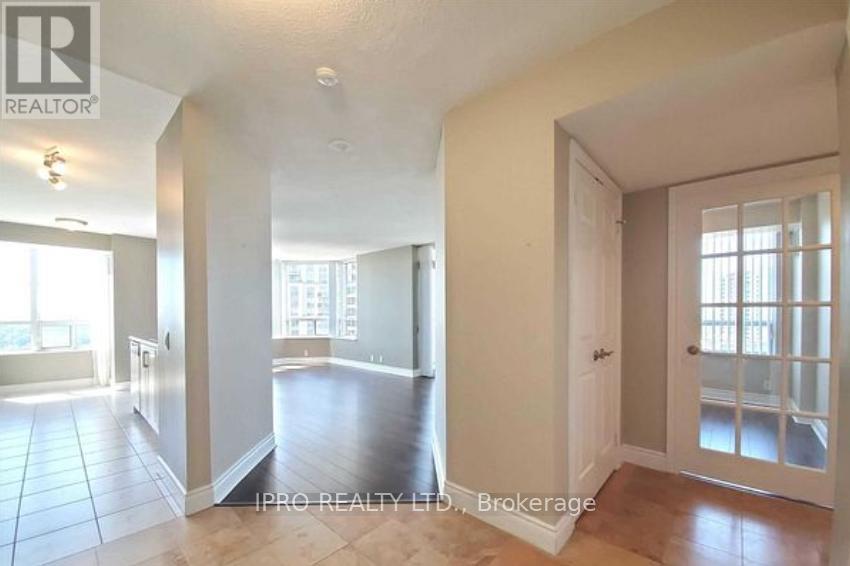 Property at 1926 - 80 HARRISON GARDEN BOULEVARD image 4