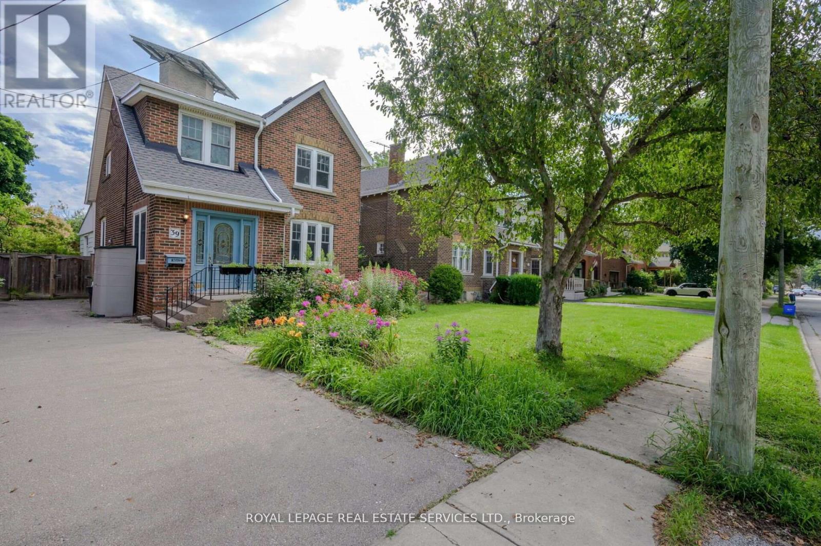 39 Court Street N, Milton, Ontario  L9T 2S2 - Photo 4 - W11913977