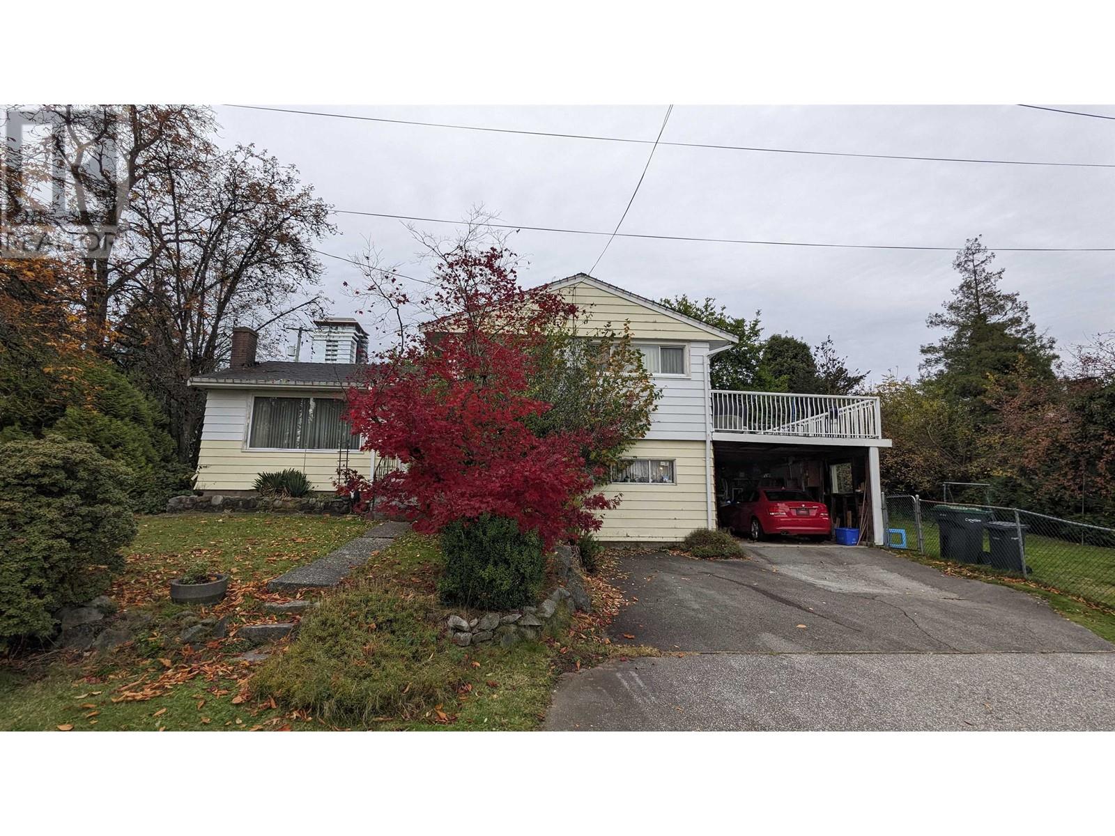 415 Marmont Street, Coquitlam, British Columbia  V3K 4S3 - Photo 5 - R2953745