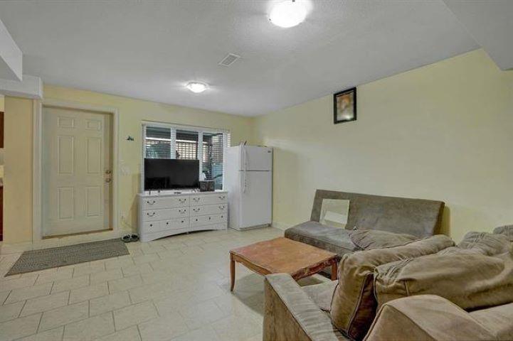 6671 125a Street, Surrey, British Columbia  V3W 1V7 - Photo 6 - R2953105