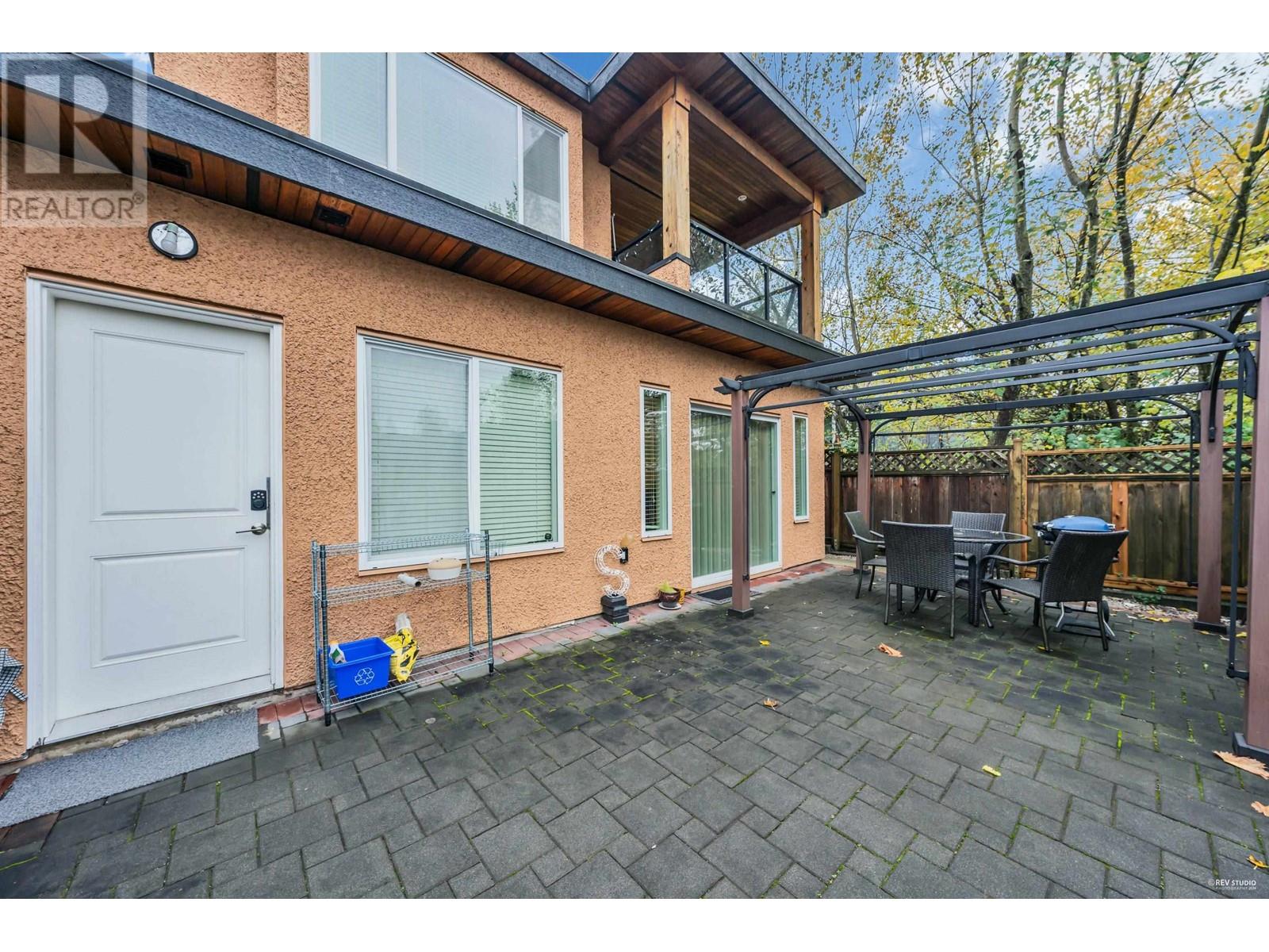 Listing Picture 21 of 28 : 7689 ROSEWOOD STREET, Burnaby / 本拿比 - 魯藝地產 Yvonne Lu Group - MLS Medallion Club Member