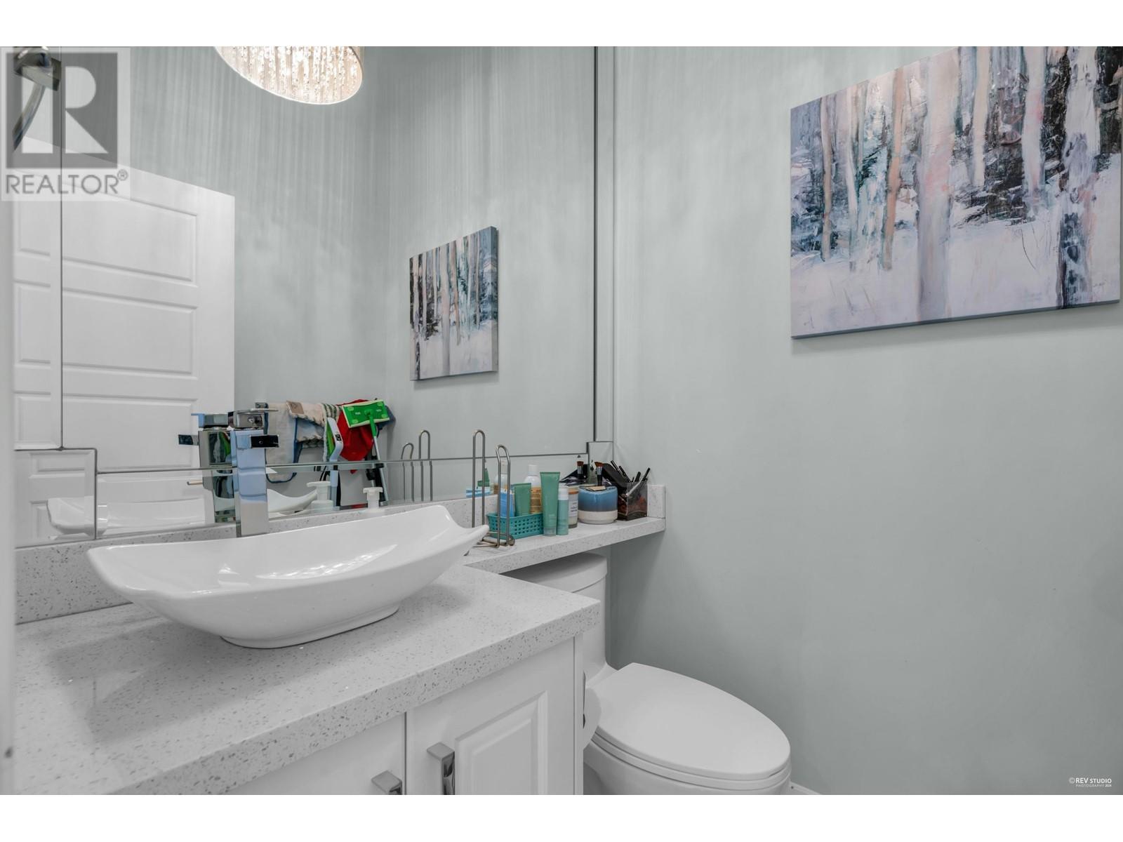 Listing Picture 7 of 28 : 7689 ROSEWOOD STREET, Burnaby / 本拿比 - 魯藝地產 Yvonne Lu Group - MLS Medallion Club Member