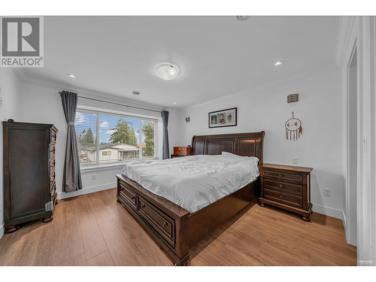 Listing Picture 17 of 28 : 7689 ROSEWOOD STREET, Burnaby / 本拿比 - 魯藝地產 Yvonne Lu Group - MLS Medallion Club Member