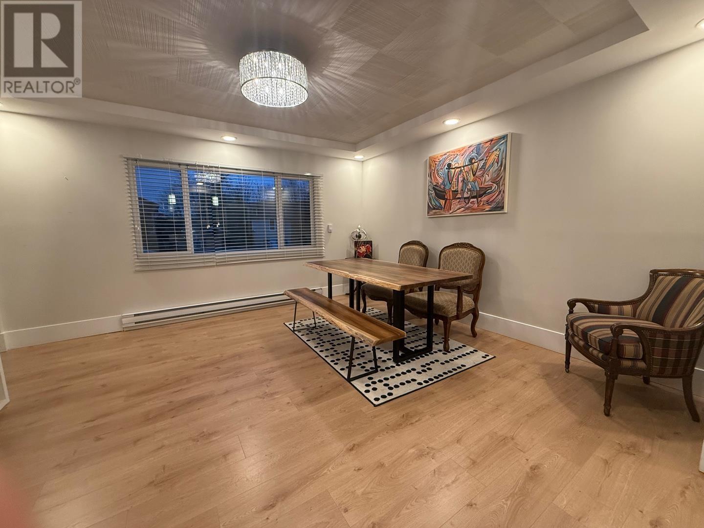 844 Catherine Avenue, Coquitlam, British Columbia  V3J 4L7 - Photo 2 - R2954079