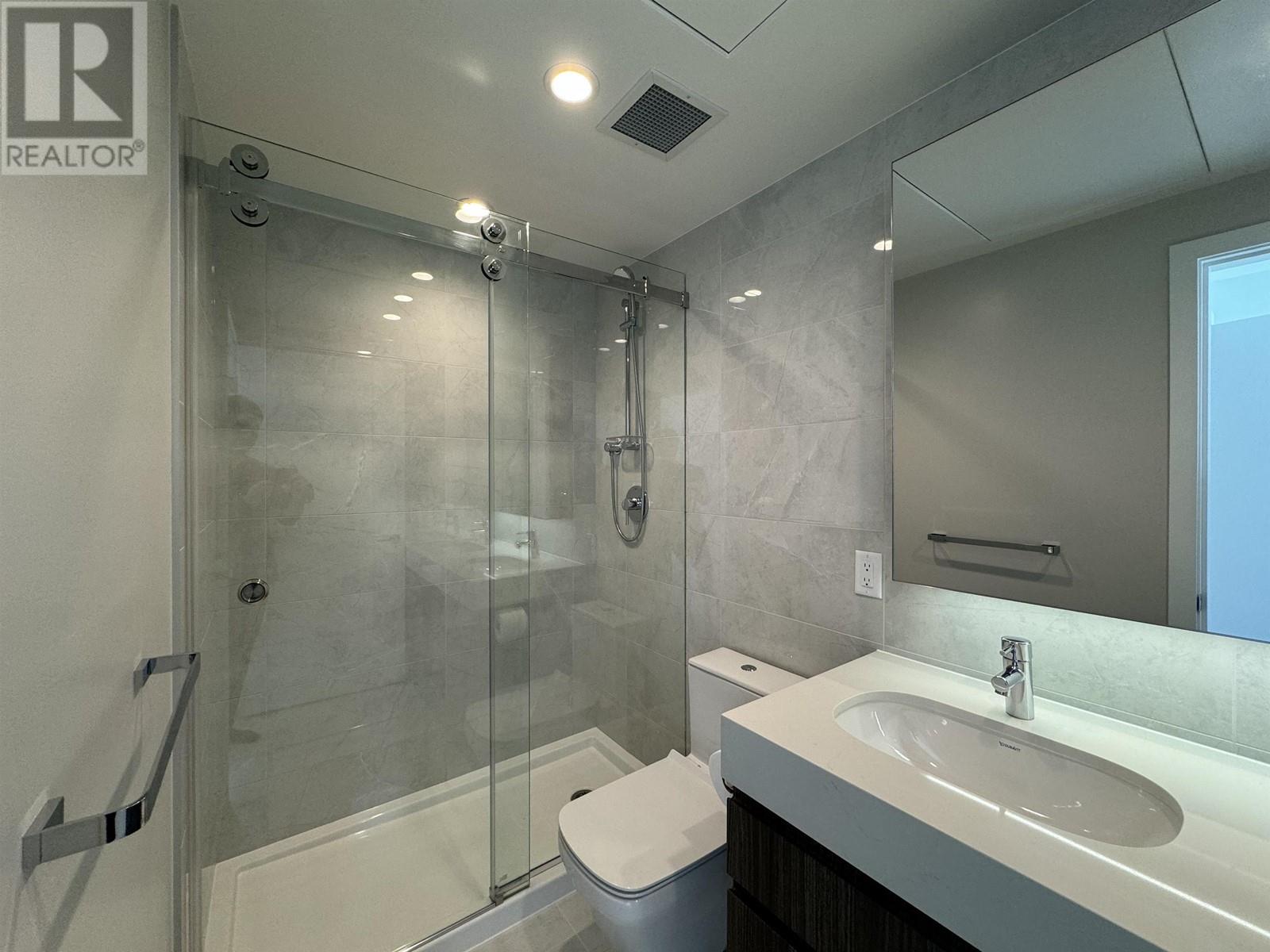 Listing Picture 8 of 10 : 307 6537 TELFORD AVENUE, Burnaby / 本拿比 - 魯藝地產 Yvonne Lu Group - MLS Medallion Club Member