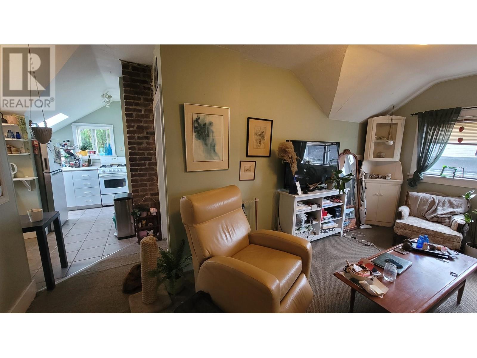 2322 Macdonald Street, Vancouver, British Columbia  V6K 3Y8 - Photo 5 - R2954094