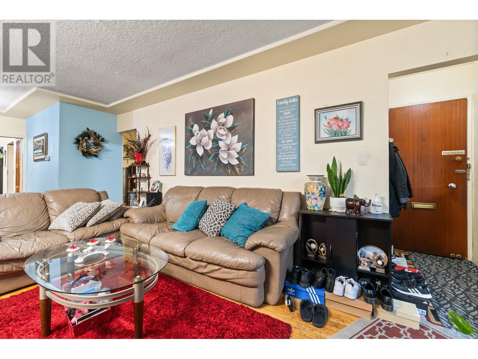 2545 E 29th Avenue, Vancouver, British Columbia  V5R 1V2 - Photo 2 - R2954166