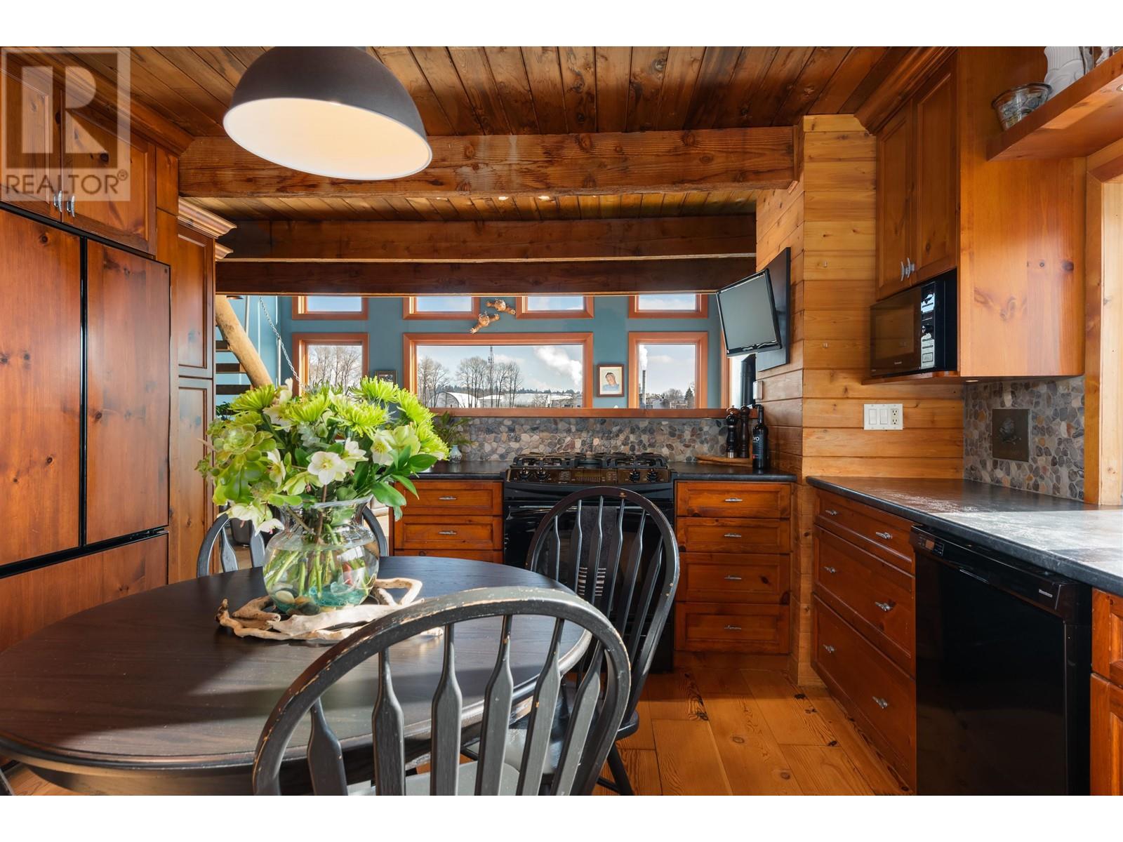 1 800 South Dyke Road, New Westminster, British Columbia  V3M 4Z8 - Photo 9 - R2954196