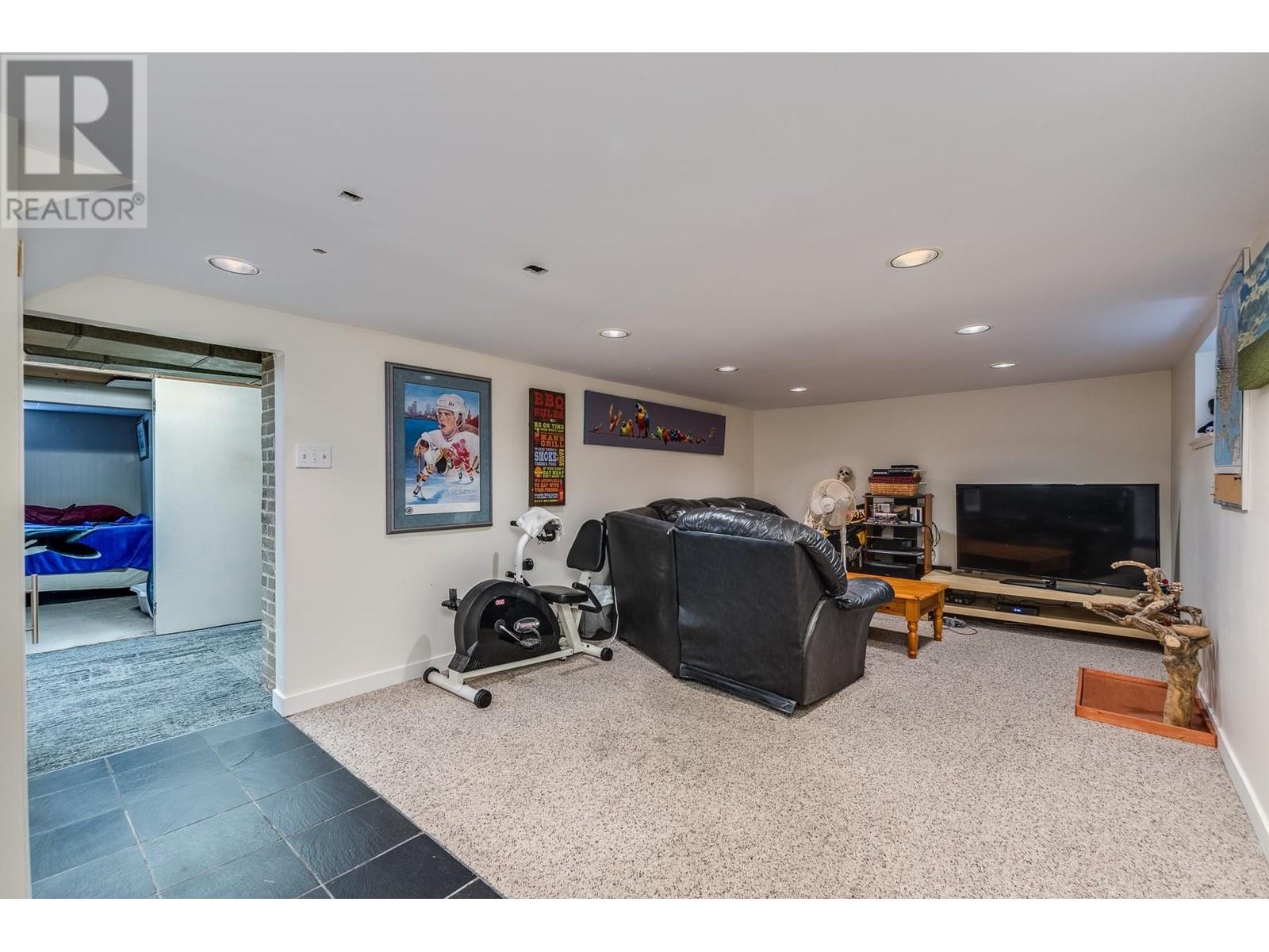 20515 Powell Avenue, Maple Ridge, British Columbia  V2X 4N3 - Photo 17 - R2953041