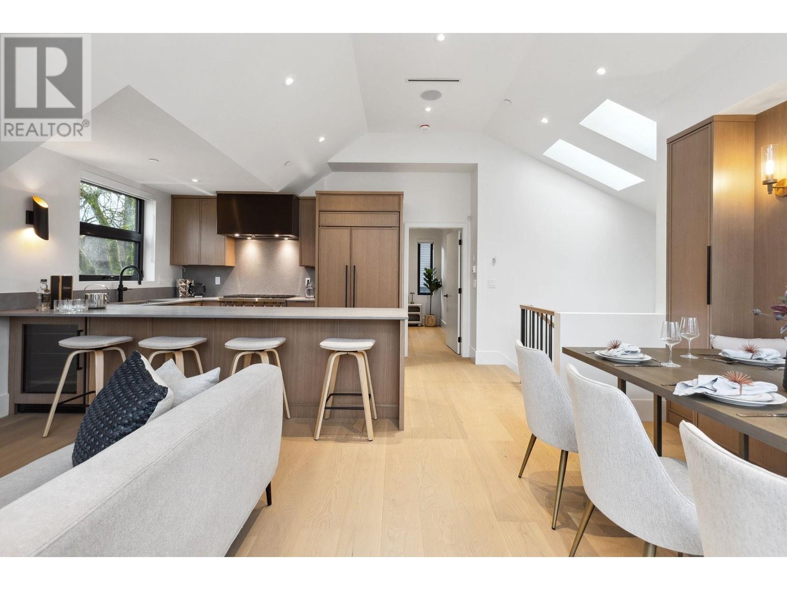 Listing Picture 14 of 28 : 5253 LARCH STREET, Vancouver / 溫哥華 - 魯藝地產 Yvonne Lu Group - MLS Medallion Club Member