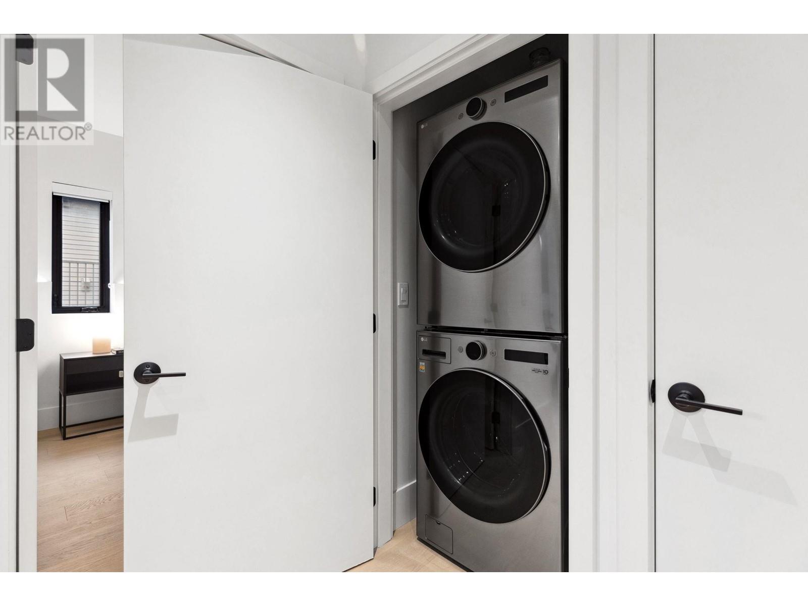 Listing Picture 25 of 28 : 5253 LARCH STREET, Vancouver / 溫哥華 - 魯藝地產 Yvonne Lu Group - MLS Medallion Club Member