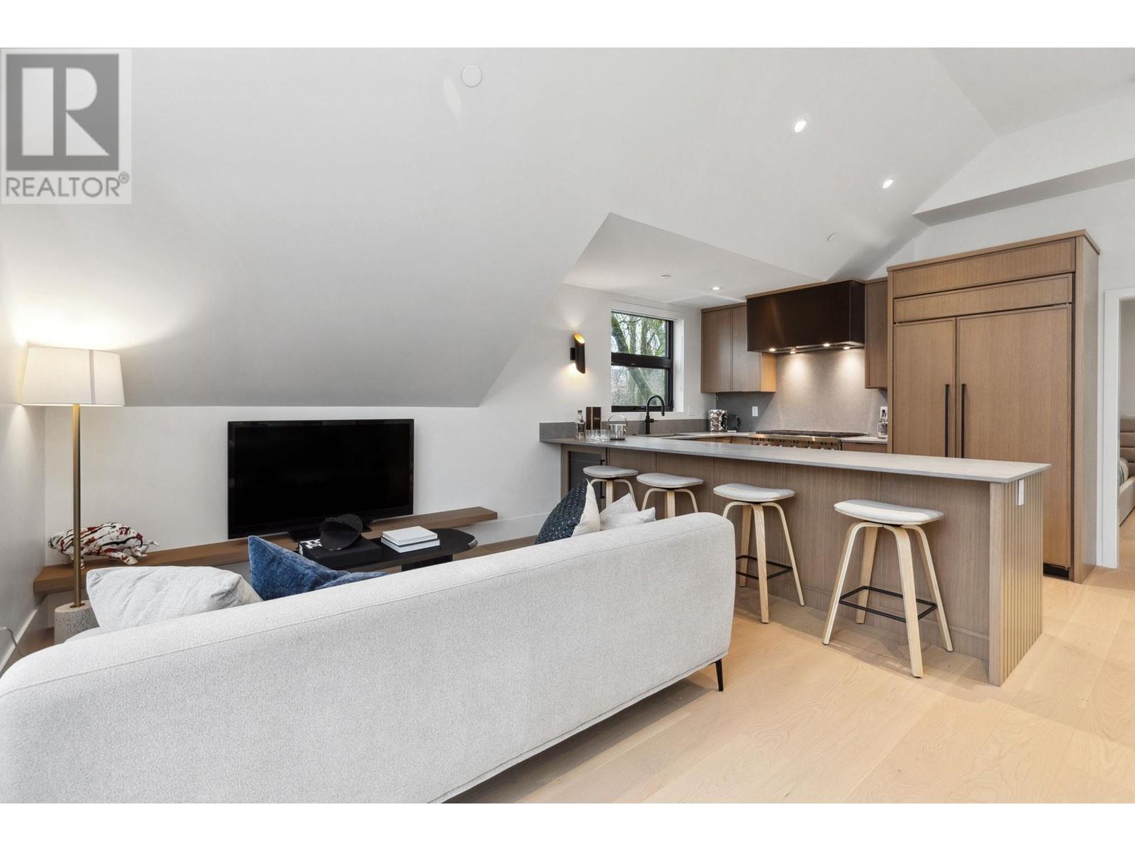 Listing Picture 13 of 28 : 5253 LARCH STREET, Vancouver / 溫哥華 - 魯藝地產 Yvonne Lu Group - MLS Medallion Club Member