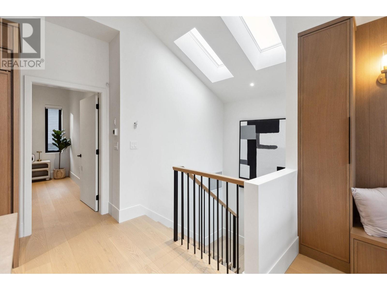 Listing Picture 6 of 28 : 5253 LARCH STREET, Vancouver / 溫哥華 - 魯藝地產 Yvonne Lu Group - MLS Medallion Club Member