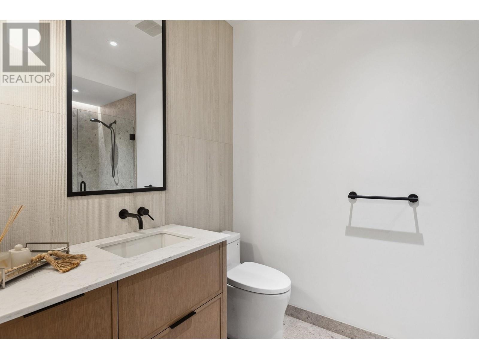 Listing Picture 22 of 28 : 5253 LARCH STREET, Vancouver / 溫哥華 - 魯藝地產 Yvonne Lu Group - MLS Medallion Club Member