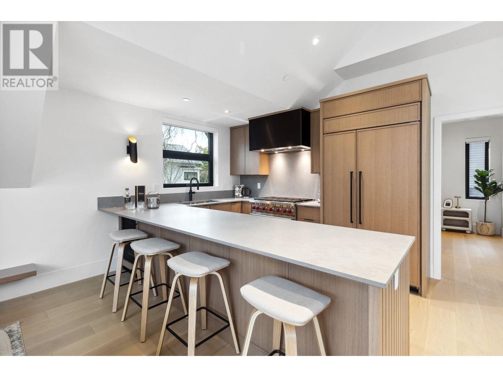 Listing Picture 9 of 28 : 5253 LARCH STREET, Vancouver / 溫哥華 - 魯藝地產 Yvonne Lu Group - MLS Medallion Club Member