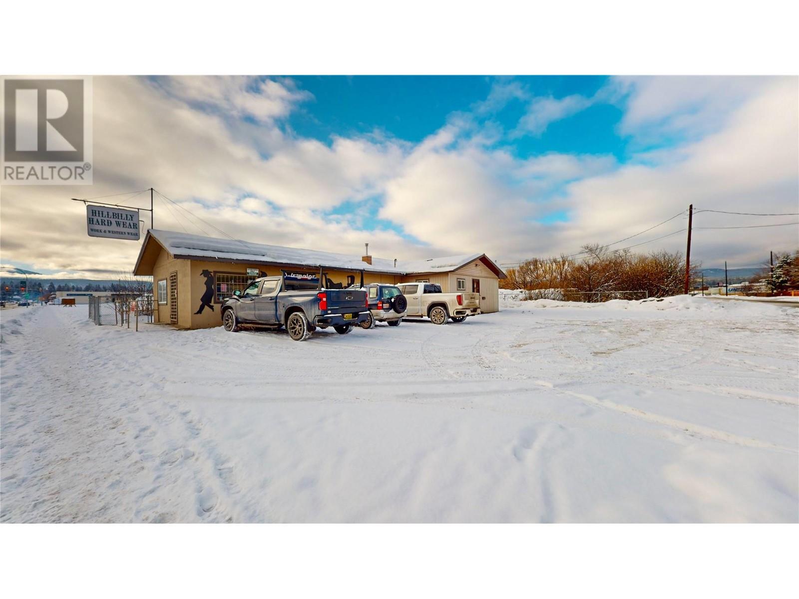 741 20th Avenue N, Cranbrook, British Columbia  V1C 3N4 - Photo 1 - 10331239