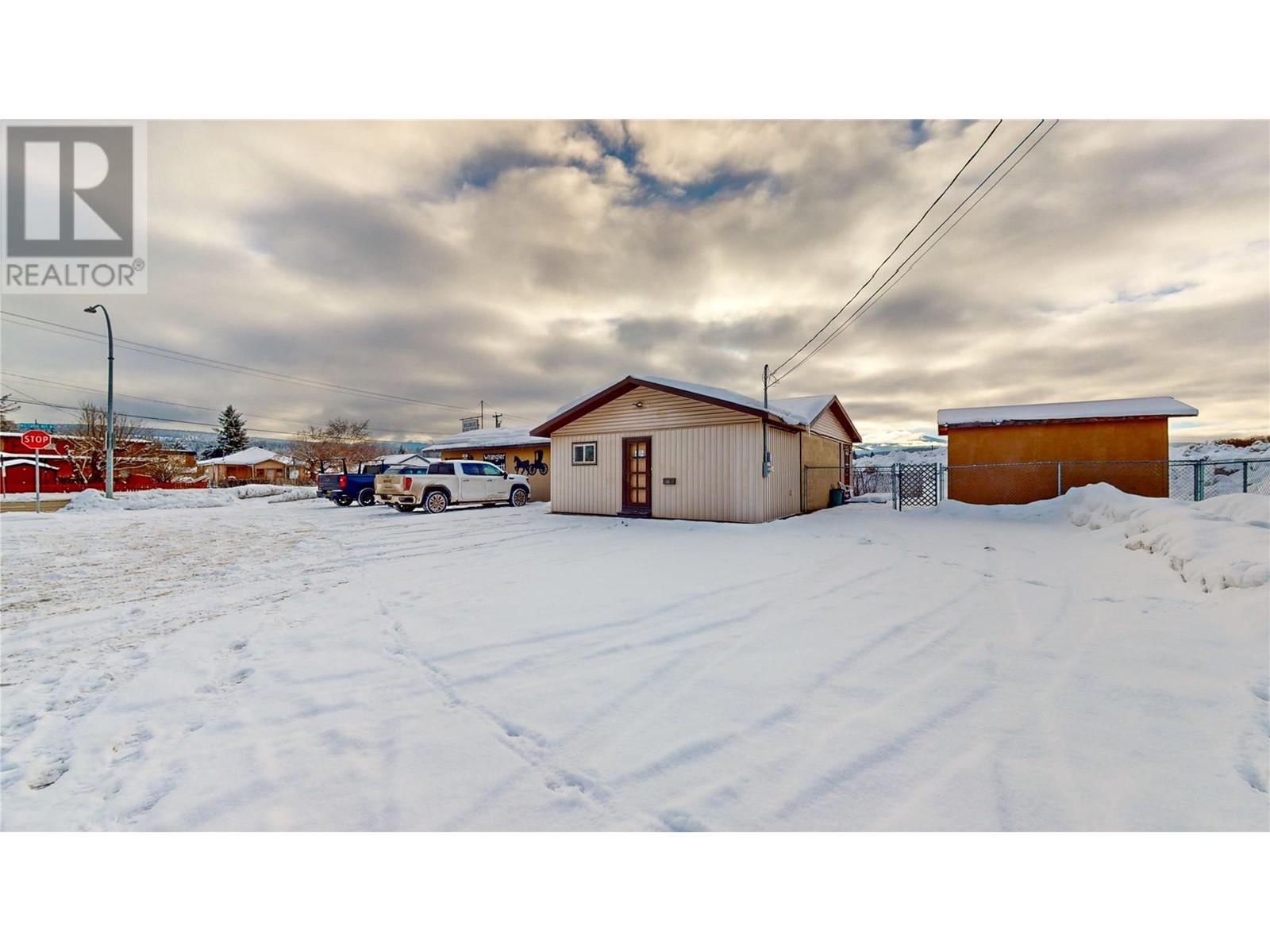 741 20th Avenue N, Cranbrook, British Columbia  V1C 3N4 - Photo 3 - 10331239