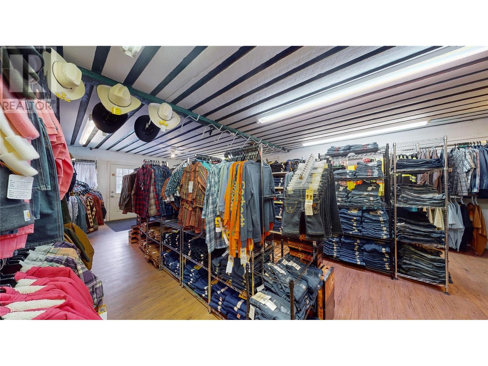 741 20th Avenue N, Cranbrook, British Columbia  V1C 3N4 - Photo 6 - 10331239