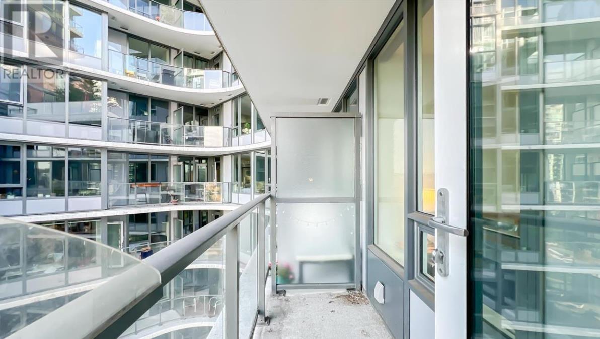 Listing Picture 16 of 20 : 1029 68 SMITHE STREET, Vancouver / 溫哥華 - 魯藝地產 Yvonne Lu Group - MLS Medallion Club Member