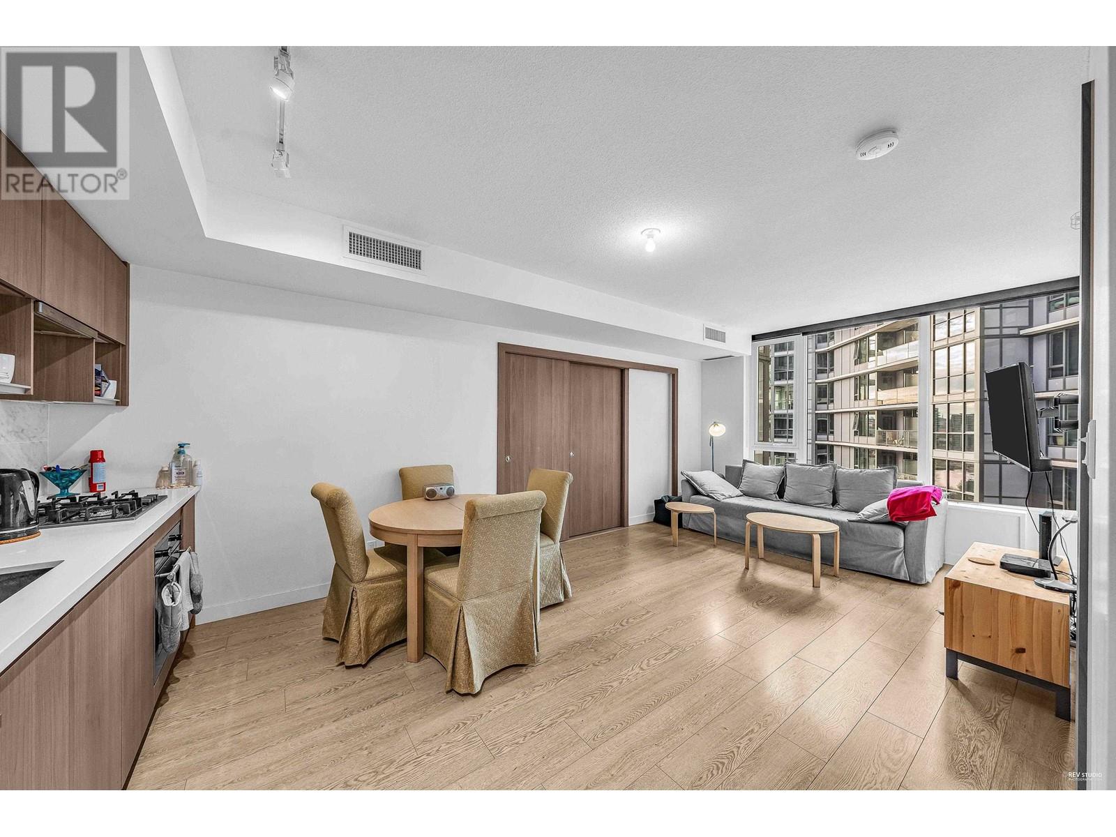 Listing Picture 6 of 20 : 1029 68 SMITHE STREET, Vancouver / 溫哥華 - 魯藝地產 Yvonne Lu Group - MLS Medallion Club Member