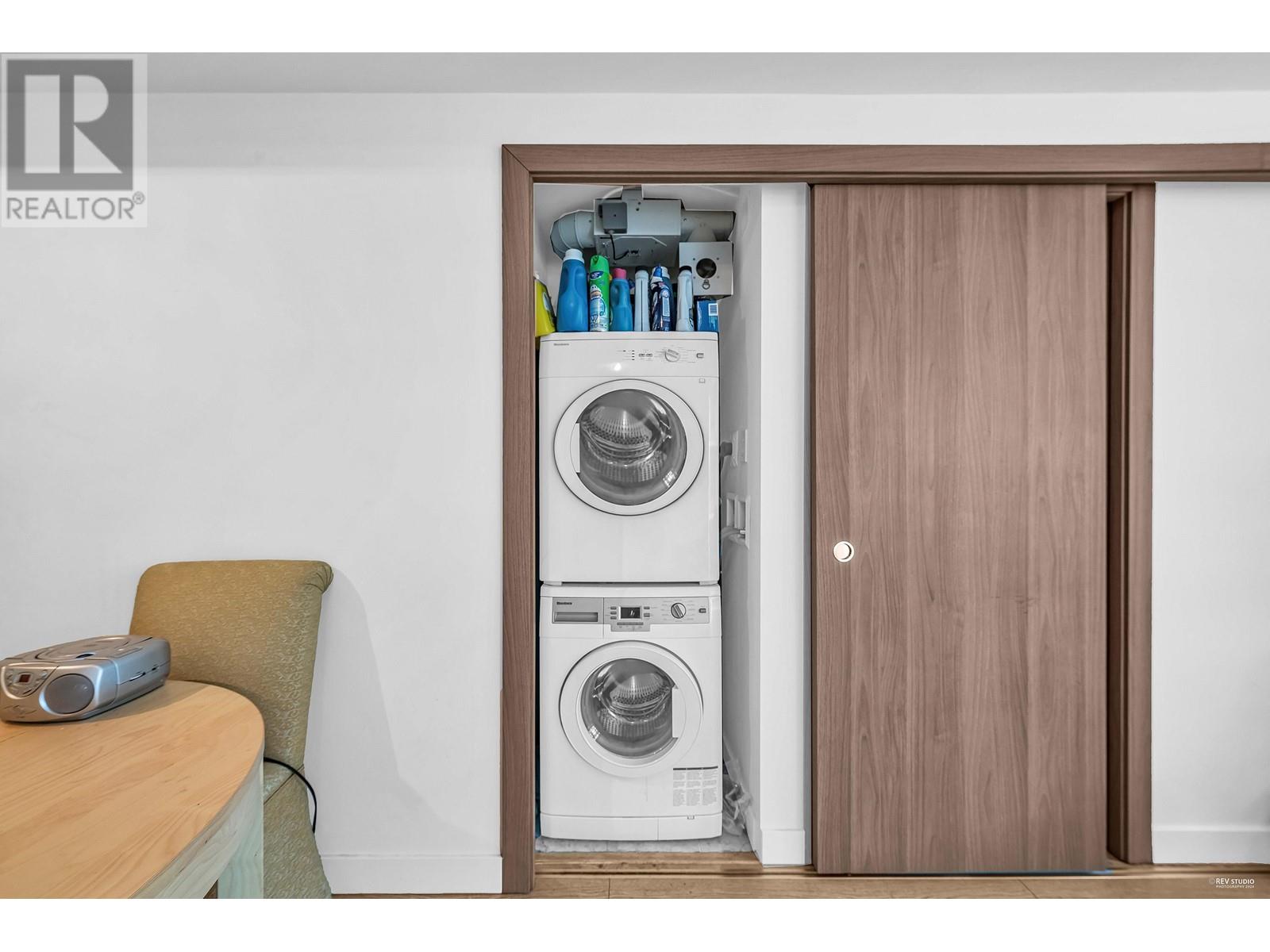 Listing Picture 15 of 20 : 1029 68 SMITHE STREET, Vancouver / 溫哥華 - 魯藝地產 Yvonne Lu Group - MLS Medallion Club Member