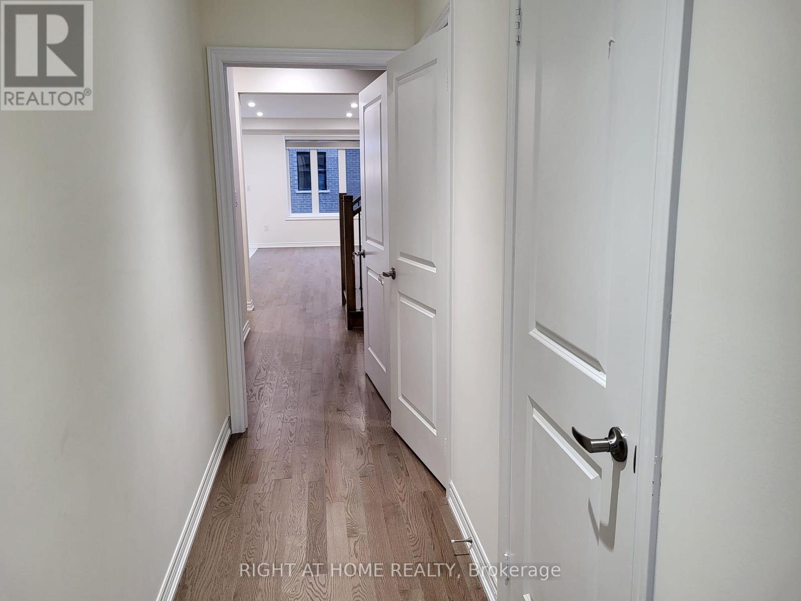 Upper - 120 Hartington Street, Vaughan, Ontario  L4H 5J7 - Photo 3 - N11914230