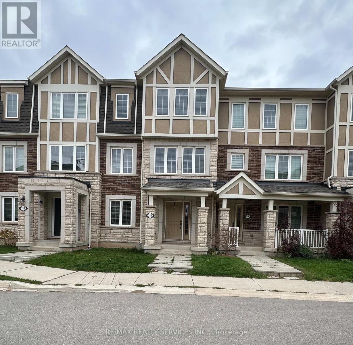 214 - 214 Ellen Davidson Drive, Oakville, Ontario  L6M 0V1 - Photo 2 - W11914228