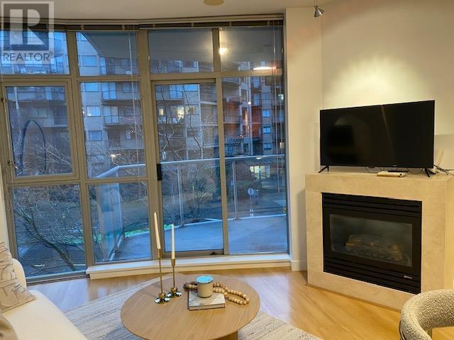 Listing Picture 8 of 25 : 203 1050 SMITHE STREET, Vancouver / 溫哥華 - 魯藝地產 Yvonne Lu Group - MLS Medallion Club Member