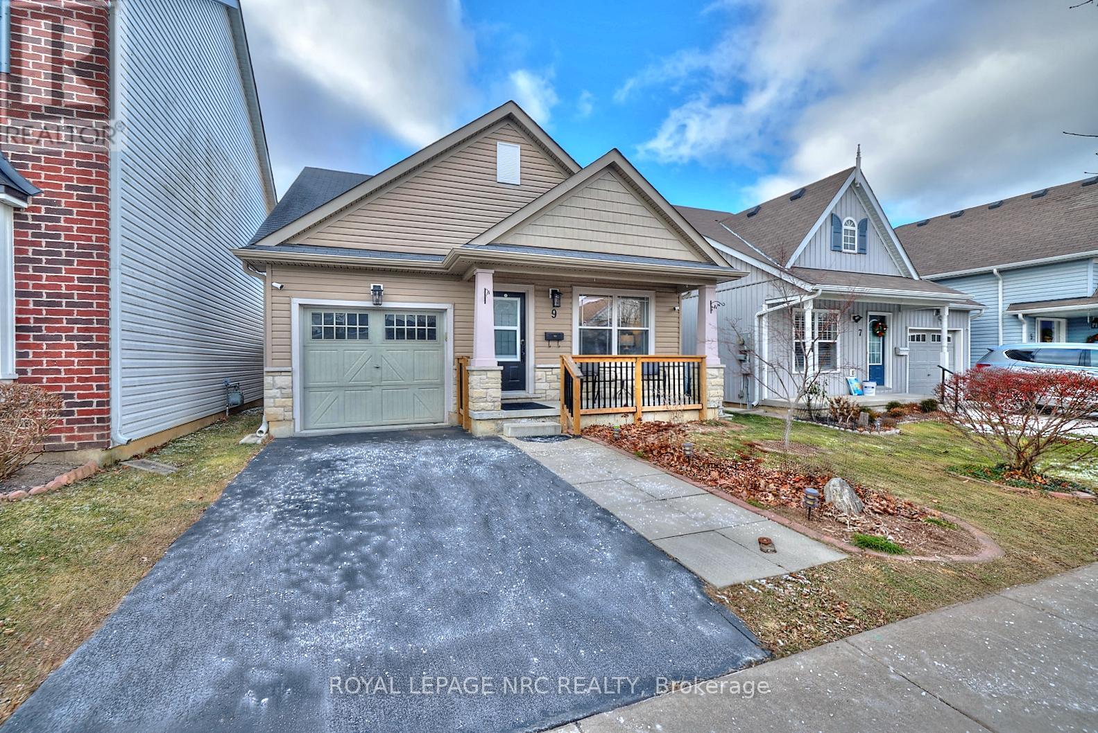 9 CHICORY CRESCENT, St. Catharines, Ontario