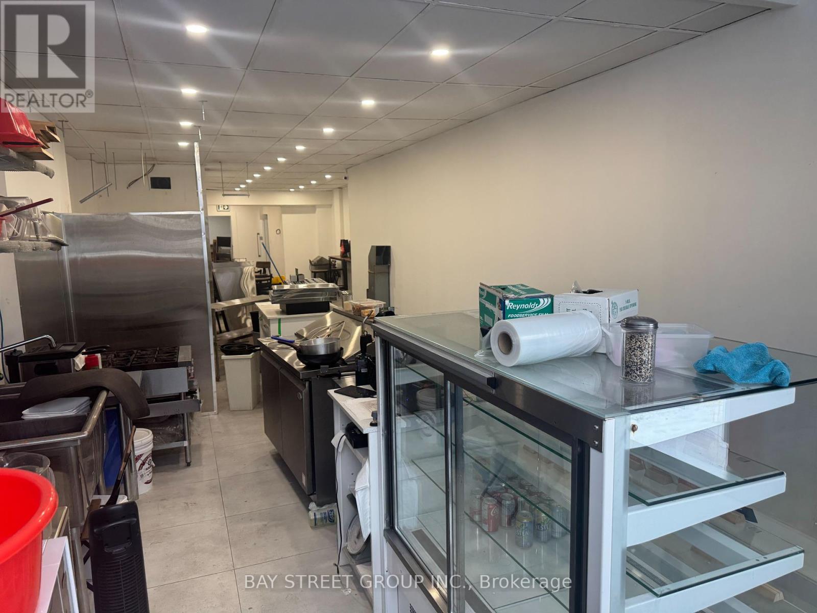 654 Spadina Avenue, Toronto (University), Ontario  M5S 2H7 - Photo 4 - C11914280