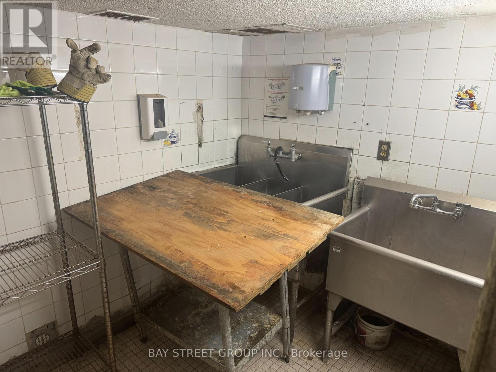 654 Spadina Avenue, Toronto (University), Ontario  M5S 2H7 - Photo 8 - C11914280