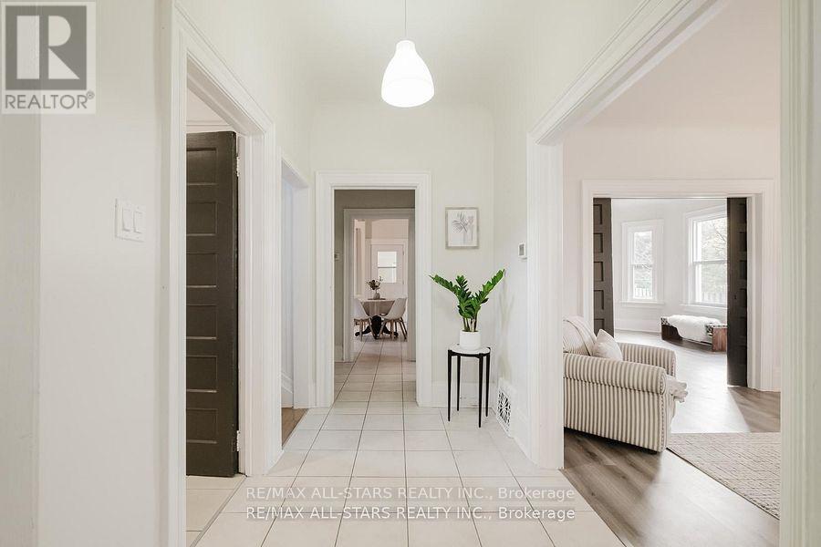 Property at 249 MAIN STREET N image 4