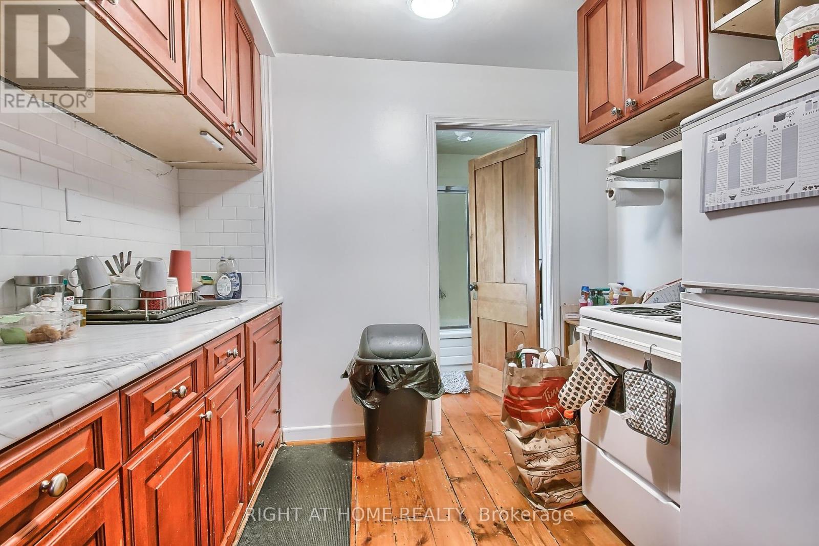 17 Wellington Street E, Aurora, Ontario  L4G 1H4 - Photo 22 - N11914273