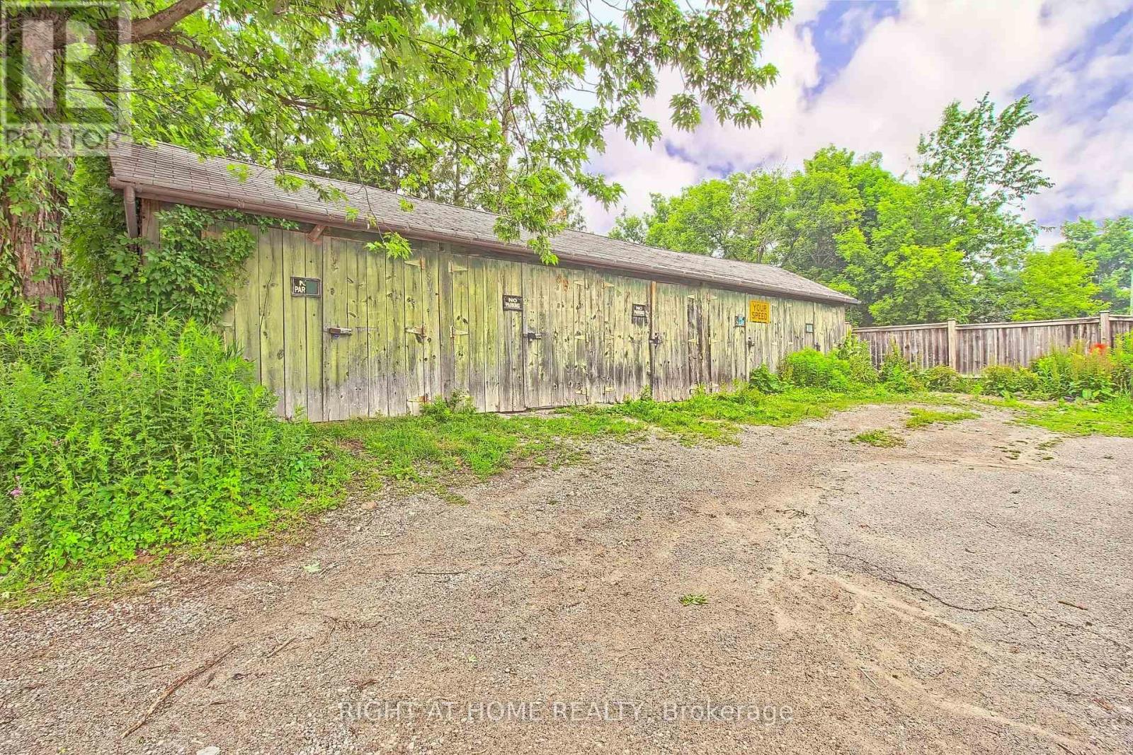 17 Wellington Street E, Aurora, Ontario  L4G 1H4 - Photo 28 - N11914273