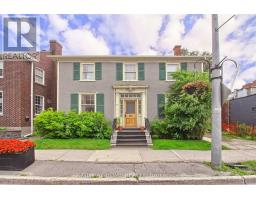 17 WELLINGTON STREET E, Aurora, Ontario