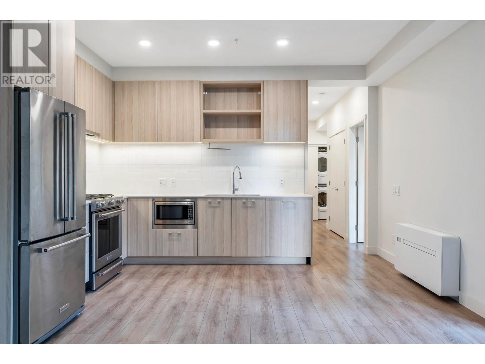 321 735 Anskar Court, Coquitlam, British Columbia  V3J 0L7 - Photo 1 - R2953908