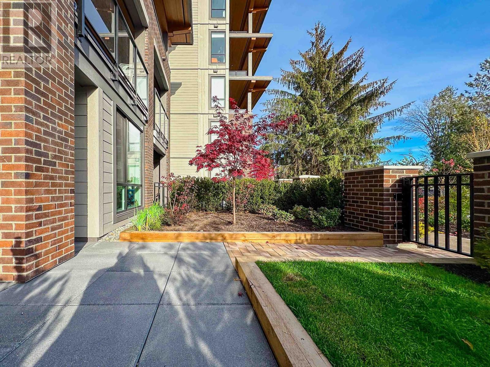 Listing Picture 27 of 28 : 114 7599 15TH STREET, Burnaby / 本拿比 - 魯藝地產 Yvonne Lu Group - MLS Medallion Club Member