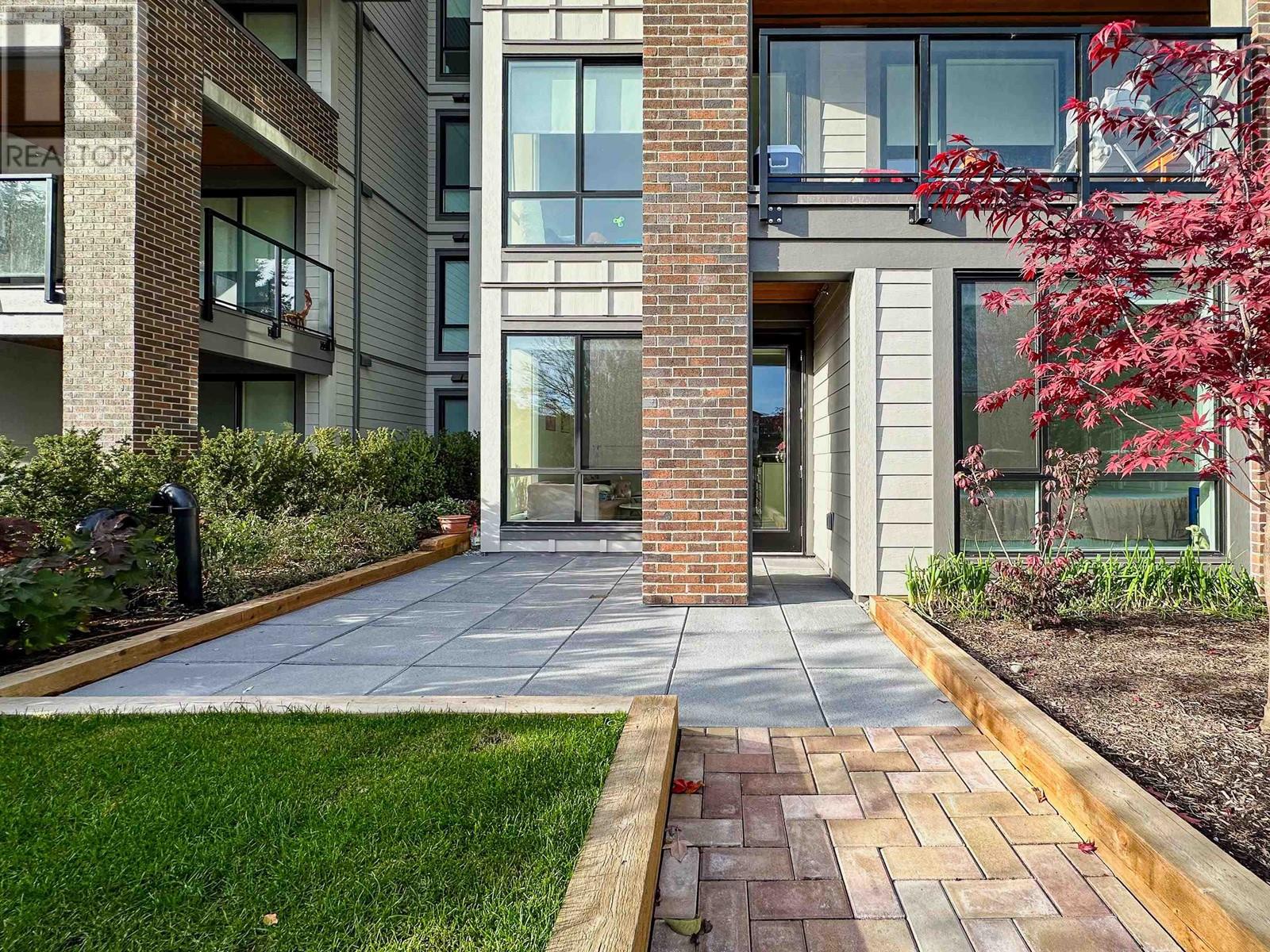 Listing Picture 25 of 28 : 114 7599 15TH STREET, Burnaby / 本拿比 - 魯藝地產 Yvonne Lu Group - MLS Medallion Club Member