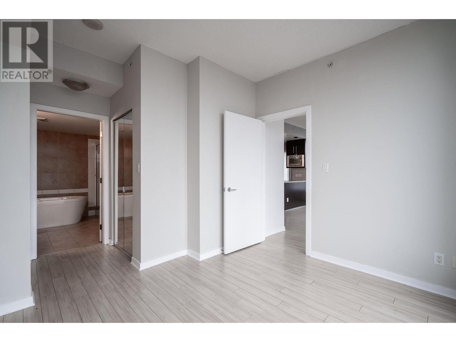 Listing Picture 14 of 40 : 3803 188 KEEFER PLACE, Vancouver / 溫哥華 - 魯藝地產 Yvonne Lu Group - MLS Medallion Club Member