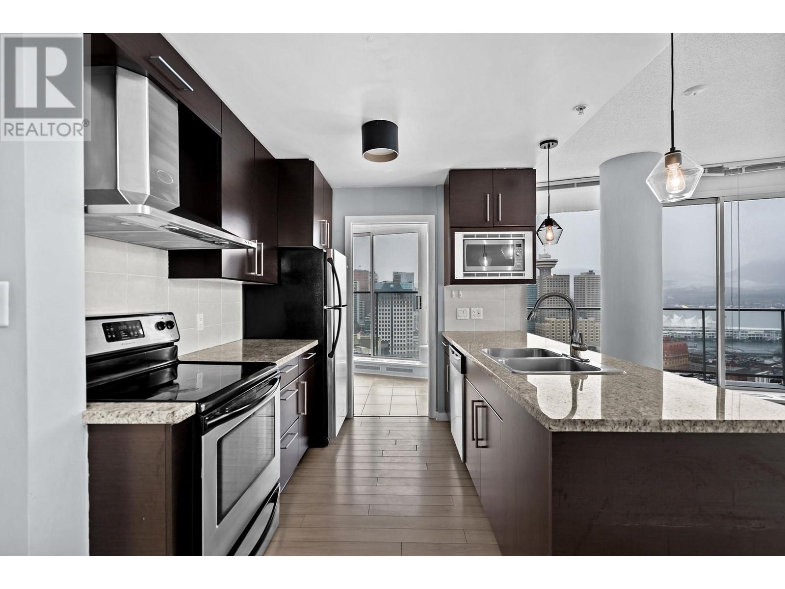 Listing Picture 3 of 40 : 3803 188 KEEFER PLACE, Vancouver / 溫哥華 - 魯藝地產 Yvonne Lu Group - MLS Medallion Club Member