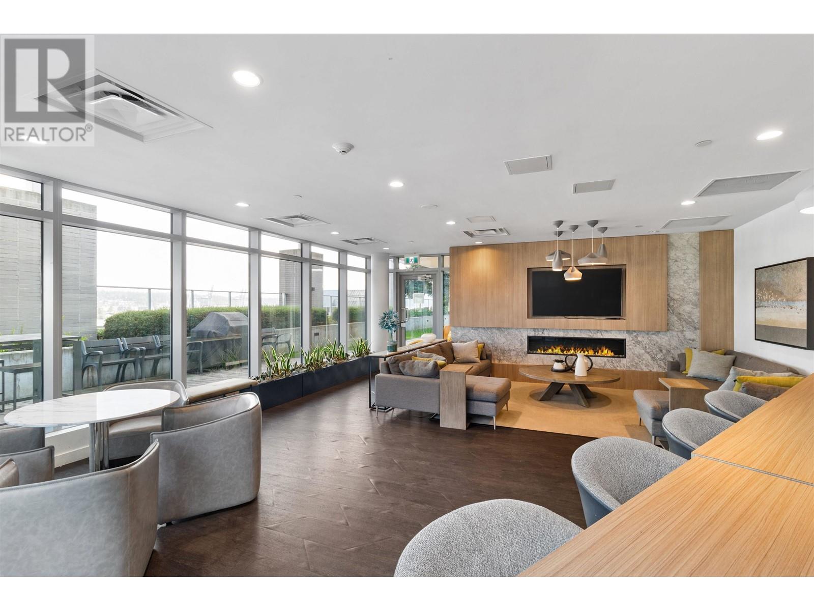 2711 908 Quayside Drive, New Westminster, British Columbia  V3M 0L4 - Photo 19 - R2954240