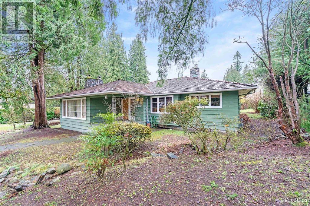 450 Walker Street, Coquitlam, British Columbia  V3K 4E3 - Photo 4 - R2954273