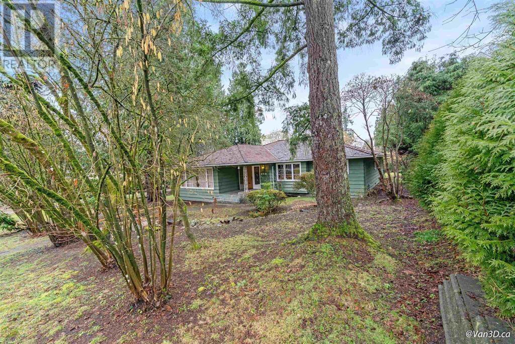 450 Walker Street, Coquitlam, British Columbia  V3K 4E3 - Photo 6 - R2954273